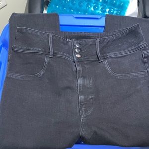 American eagle high waisted jeans